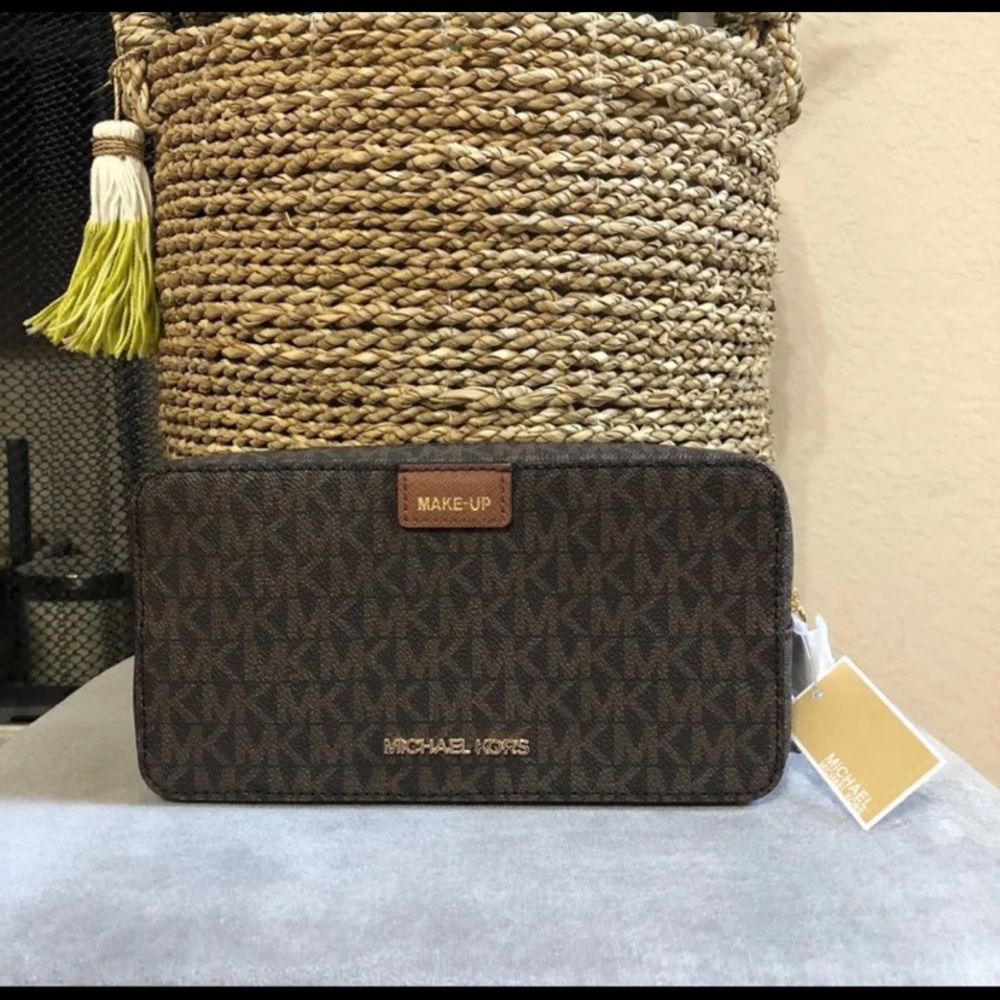 Michael kors make up bag